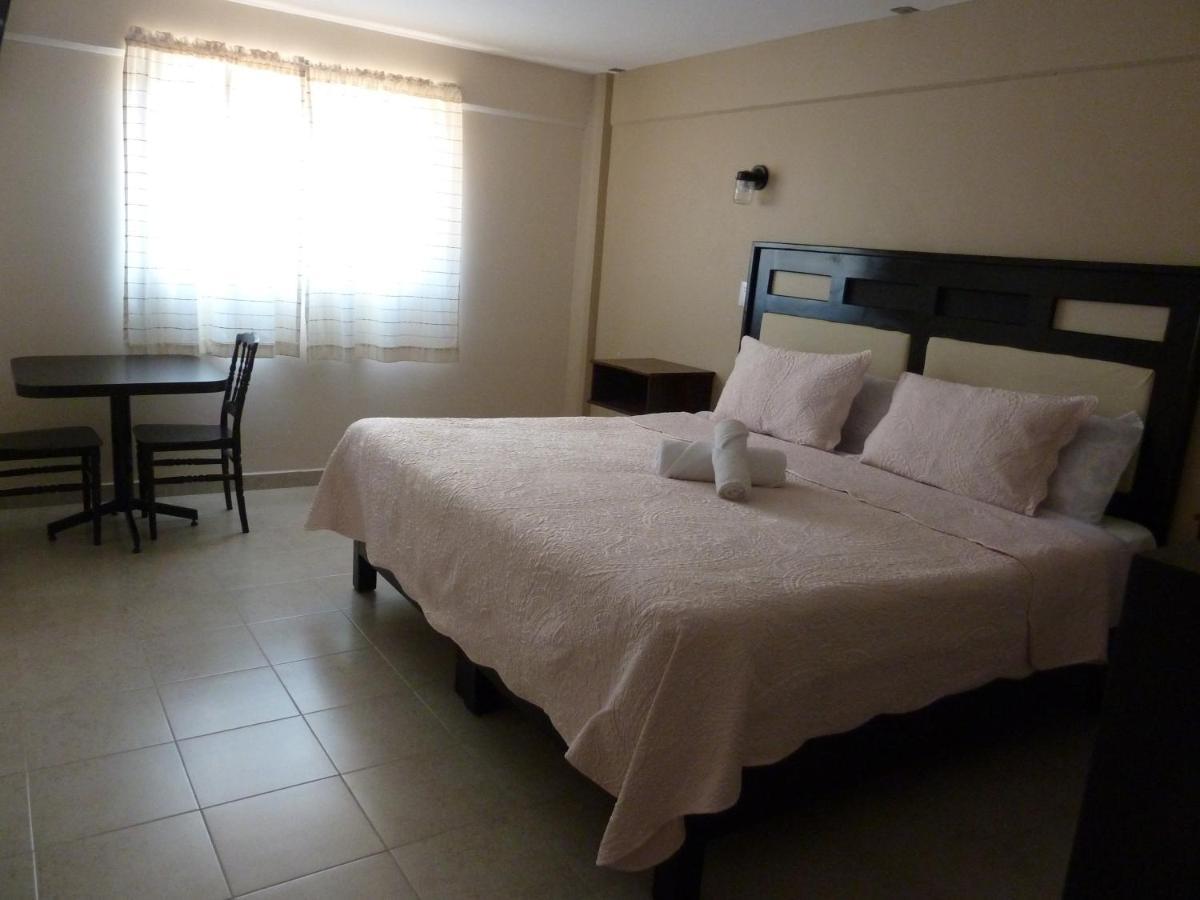 Hotel Gold El Oro de Hidalgo Buitenkant foto