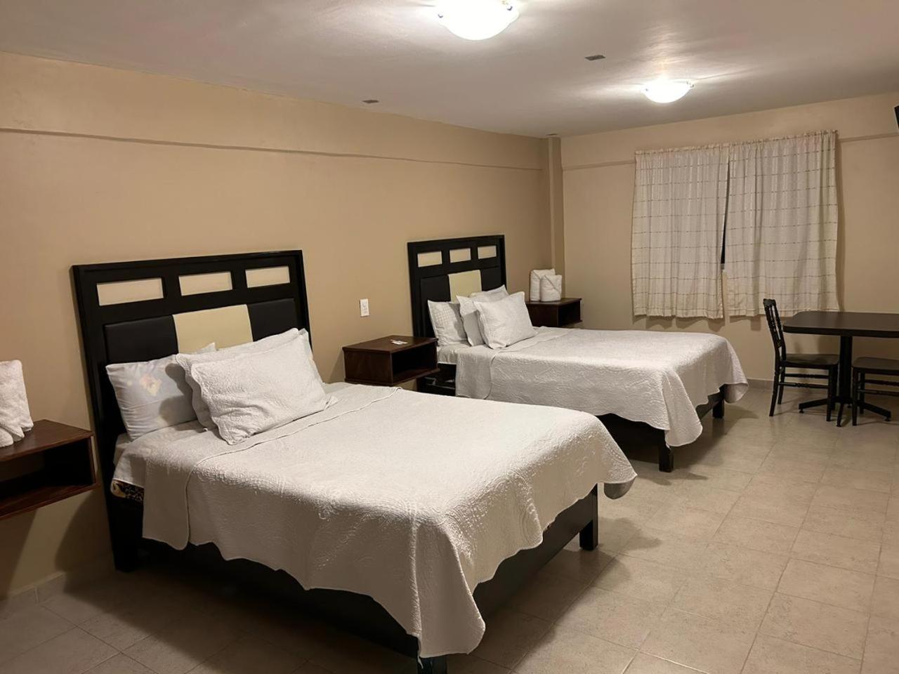 Hotel Gold El Oro de Hidalgo Buitenkant foto